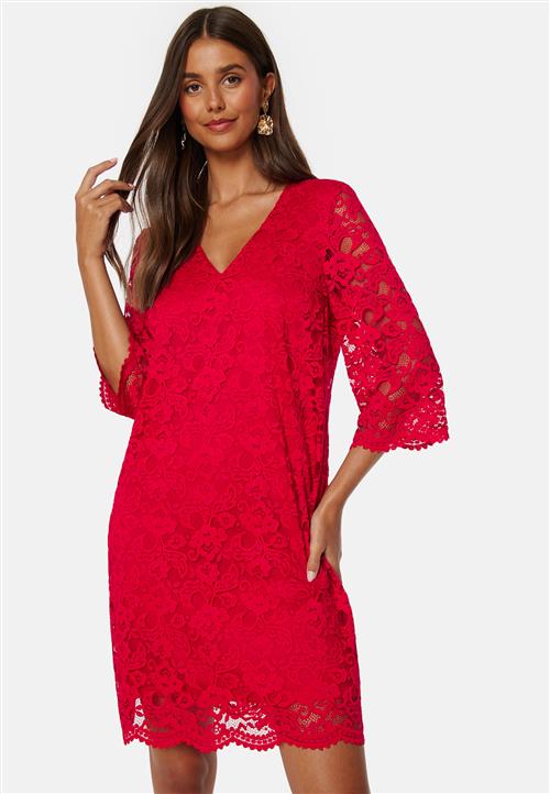 Happy Holly Belinda lace dress