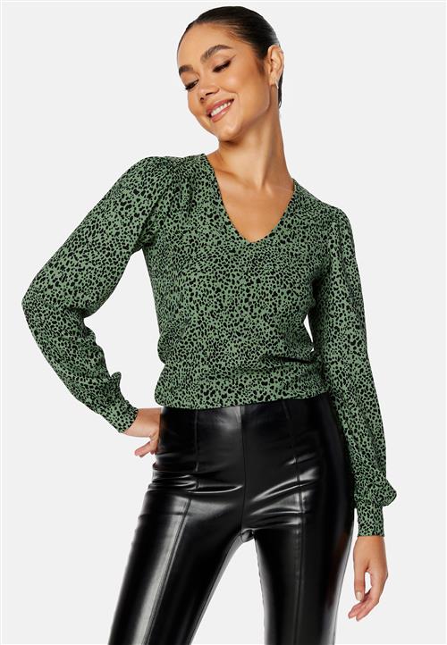 Happy Holly Rosey top