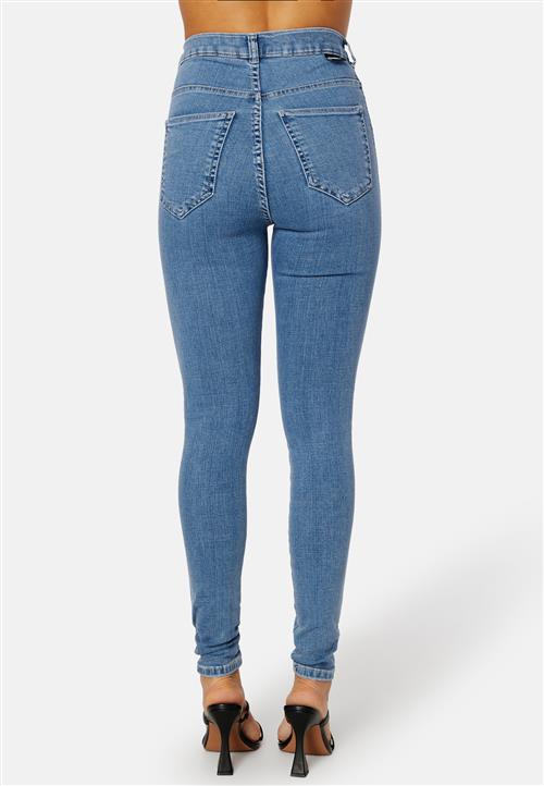 Dr. Denim Solitaire