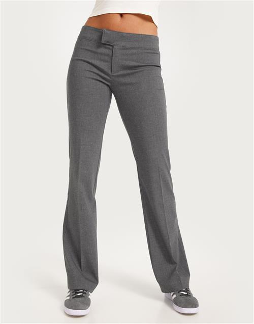 Nelly - Grå - Low Waist Suit Pant