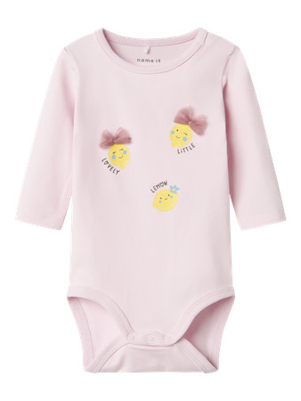 Se NAME IT Body Filma Light Lilac hos SmartKidz
