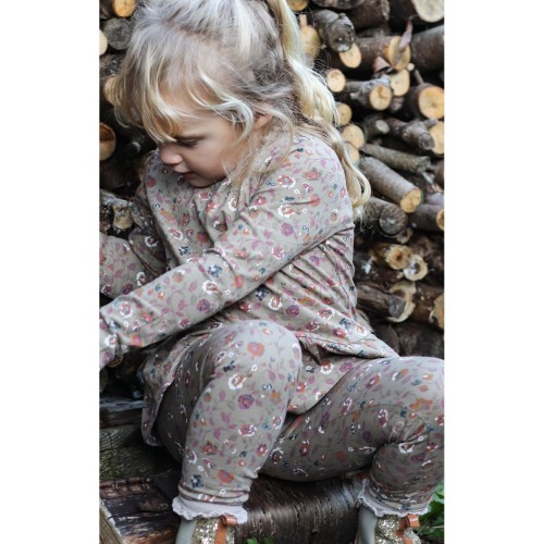 Se BIRKHOLM Peplum Bluse Blomstersymfoni hos SmartKidz