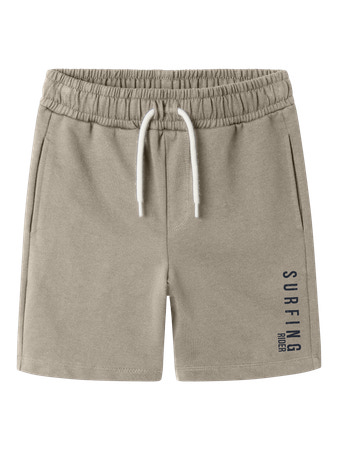 Se NAME IT Sweat Shorts Henlo Island Fossil hos SmartKidz