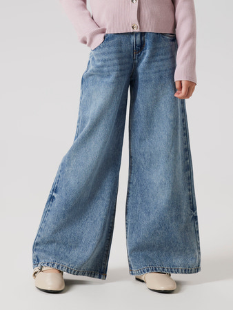 Se NAME IT Wide Jeans Skater Bella Medium Blue Denim hos SmartKidz