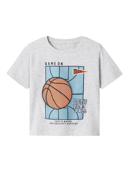 Se NAME IT T-shirt Keith Light Grey Melange hos SmartKidz