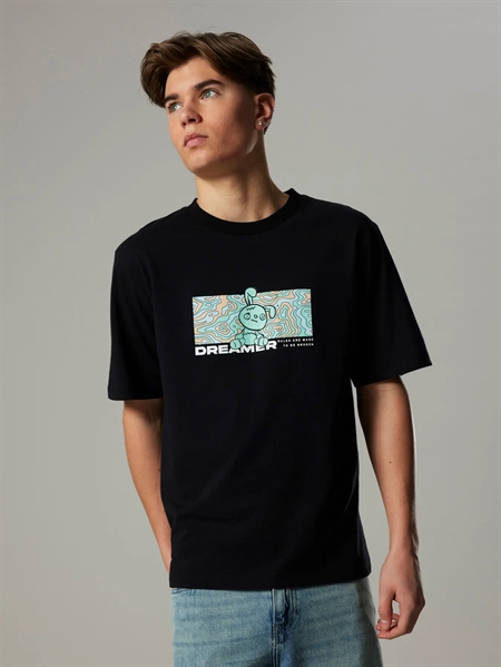 Se LMTD T-shirt Anders Black hos SmartKidz
