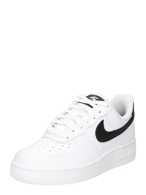 Nike Sportswear Sportssko 'AIR FORCE 1 07'  sort / hvid