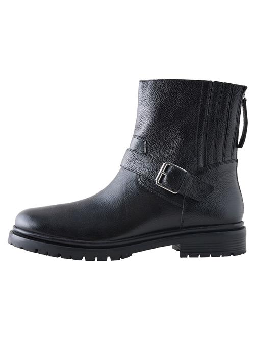 Next Boots  sort