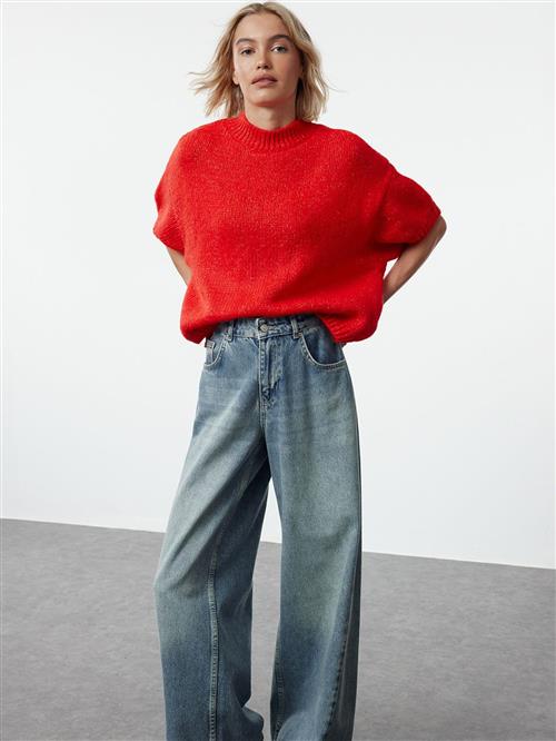 Se Trendyol Pullover  rød ved About You