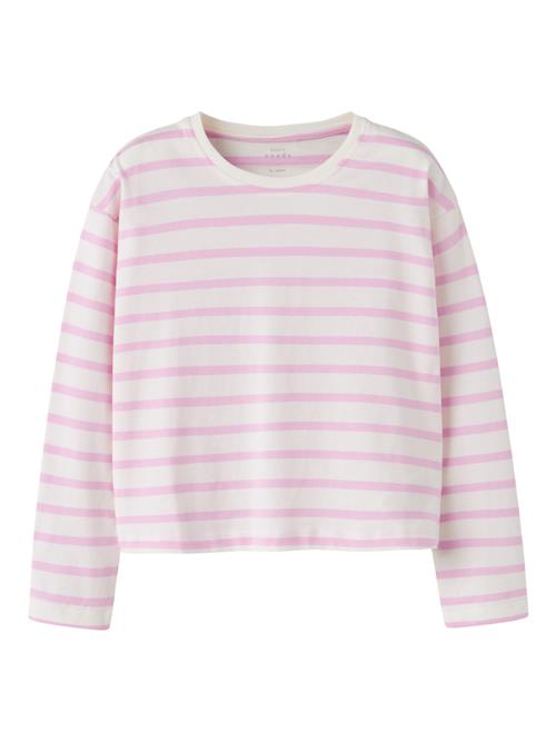 Se NAME IT Kort Bluse Vita Cloud Dancer Sweet Dreams Stripe hos SmartKidz