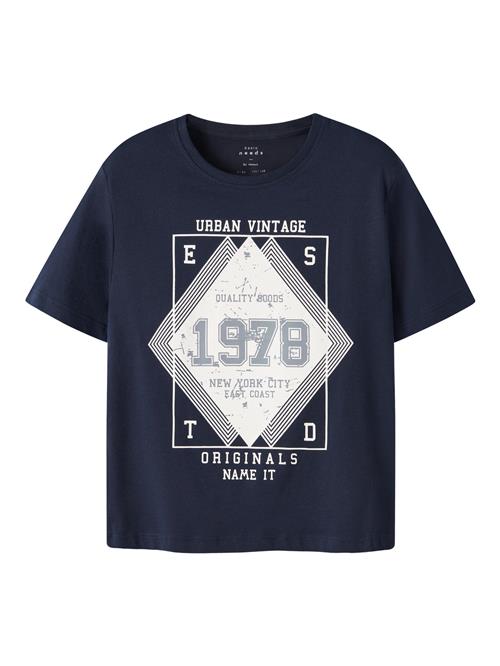 Se NAME IT T-shirt Vilogo Navy Blazer hos SmartKidz