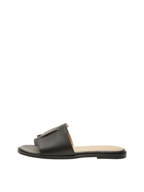 Se SELECTED Pantoletter 'ISABELLA'  sort ved About You