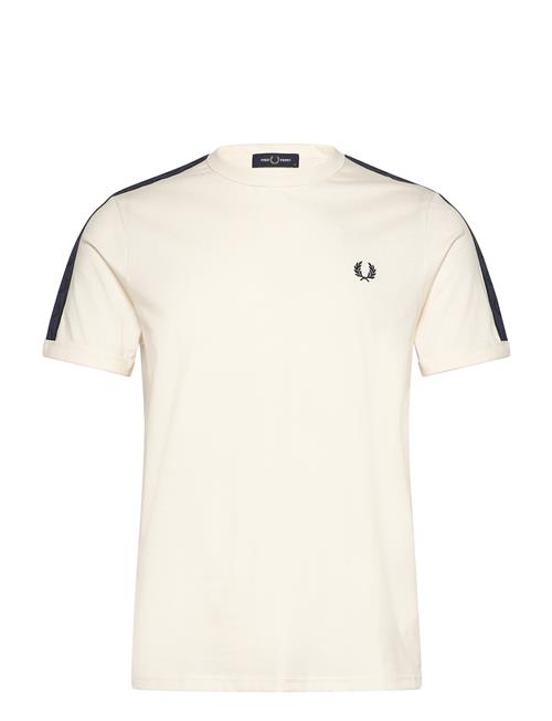 Se Contrast Tape Ringer Tee Fred Perry Cream ved Booztlet