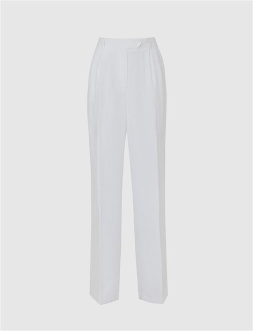 Gytel Andiata White