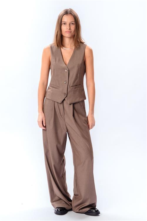 Se Nadia Vest og Pants (Taupe) - Pakketilbud - Default Title - TEESHOPPEN ved Teeshoppen