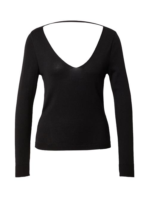 Se A LOT LESS Pullover 'Esther'  sort ved About You