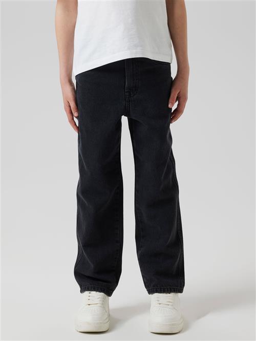 Se NAME IT Loose Jeans Ryan Black Denim Washed hos SmartKidz