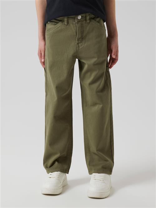 Se NAME IT Twill Bukser Ryan Straight Deep Lichen Green hos SmartKidz