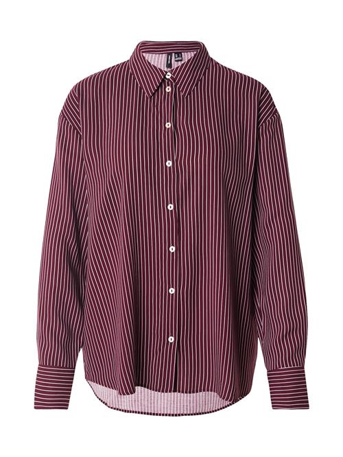 Se VERO MODA Bluse 'VMALICE'  vinrød / hvid ved About You