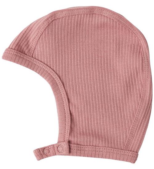 Se MarMar Babyhjelm - Rib - Modal - Rose Parfait ved KidsWorld