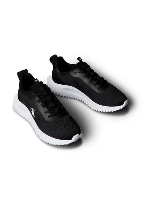 Se Calvin Klein Jeans Sneaker low 'EVA RUNNER'  sort / hvid ved About You