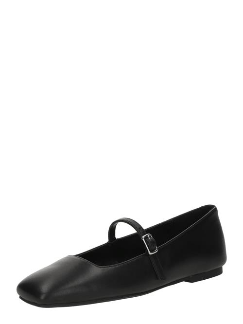 STEVE MADDEN Ballerinasko med rem 'Ezri'  sort