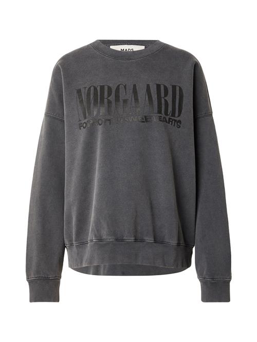 Se MADS NORGAARD COPENHAGEN Sweatshirt 'Compact Atli'  mørkegrå / sort ved About You