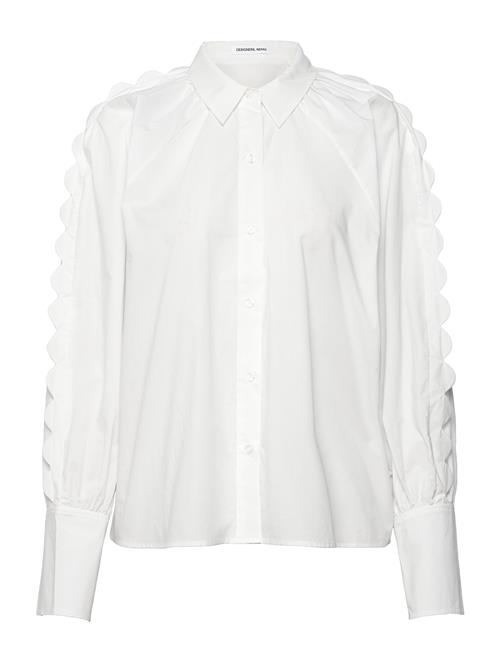 Se Sandra Scallop Blouse DESIGNERS, REMIX White ved Booztlet