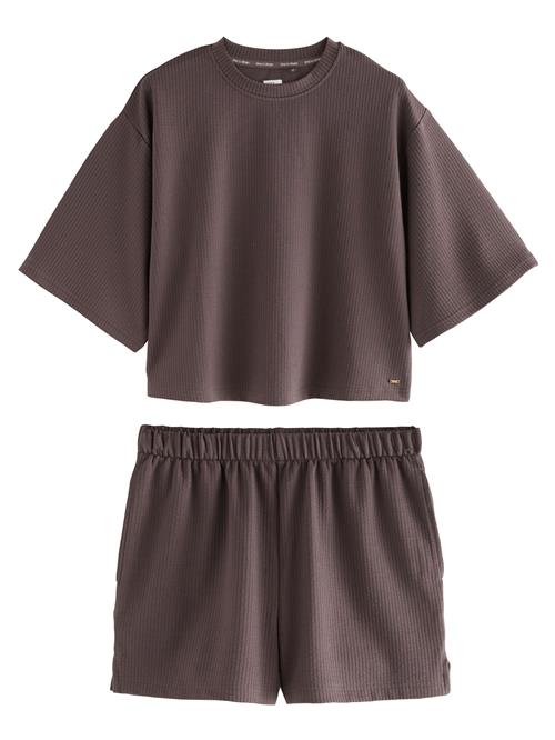 Next Shorty  choko