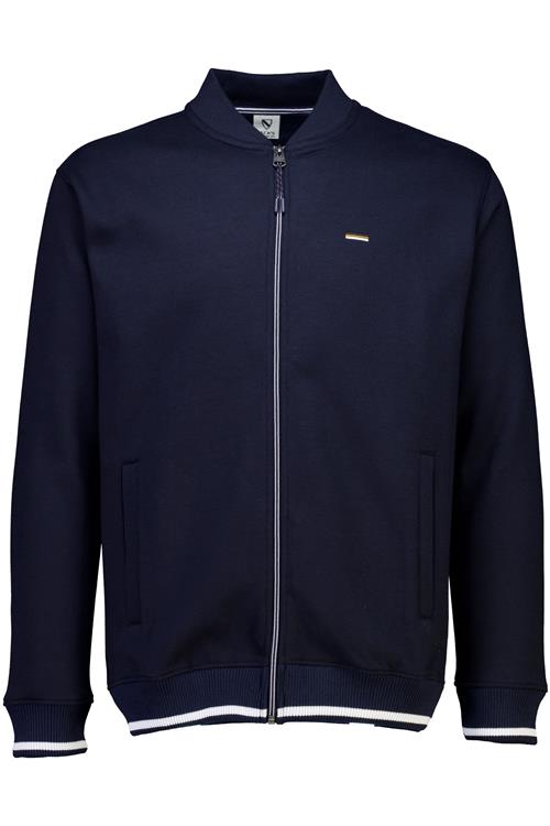 Se Jack's Cardigan hos Tøjeksperten