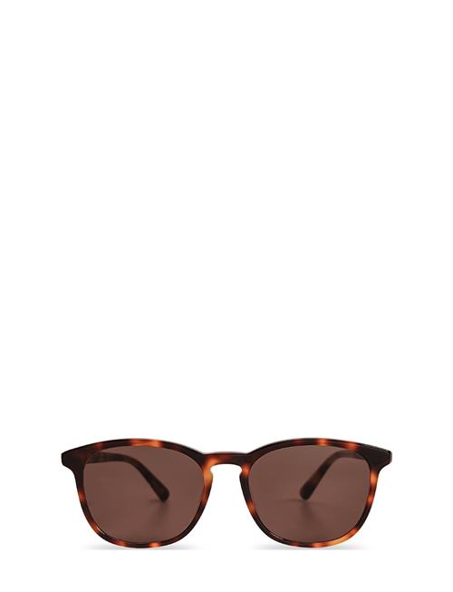 Sean MessyWeekend Brown