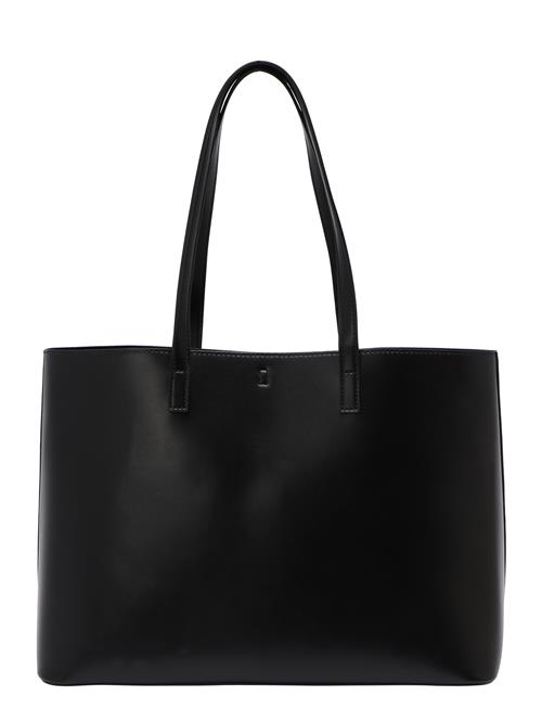 Se ABOUT YOU Shopper 'JYJ-AW25-B09'  sort ved About You