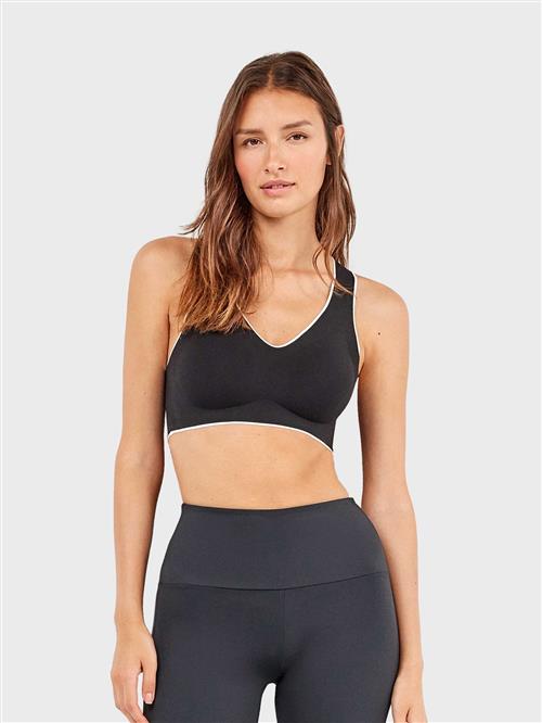 Se Gisela Sports-BH  sort ved About You