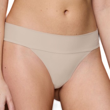 Triumph Trusser Body Make-Up Illusion String Sand 36 Dame
