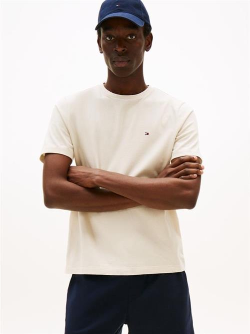 Se ESS SEASONAL REG FIT SOLID TEE hos Din tøjmand