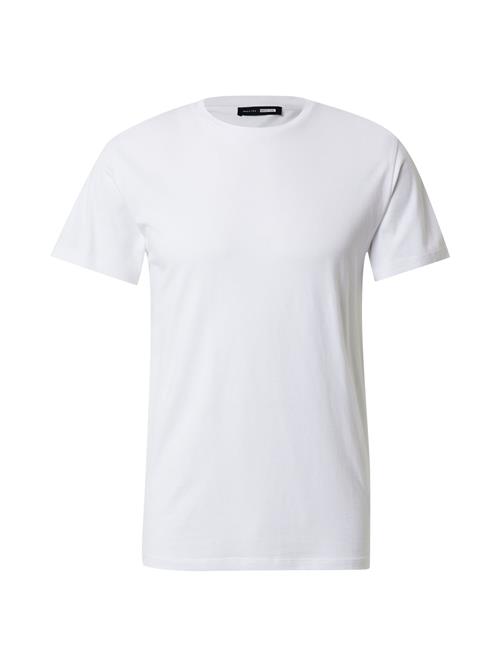 Se DAN FOX APPAREL Bluser & t-shirts 'Piet'  hvid hos About You