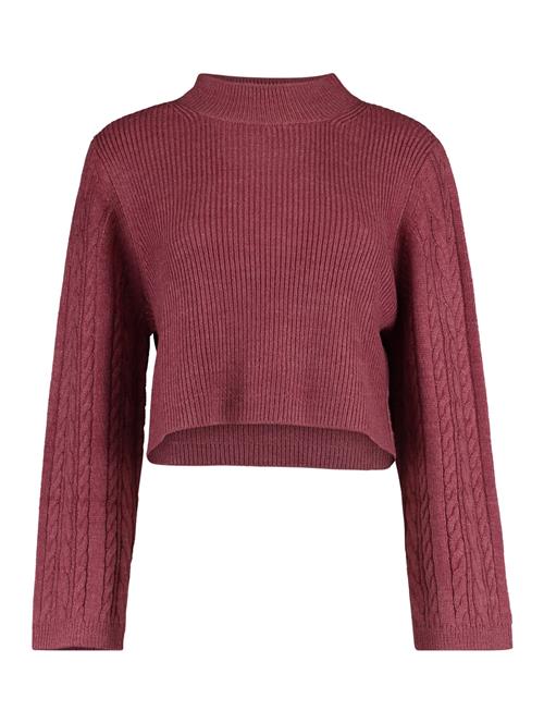 Se Hailys Pullover 'Fibi'  hindbær ved About You