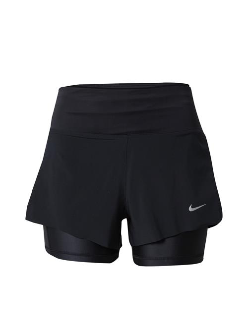 NIKE Sportsbukser 'Swift'  sort / hvid