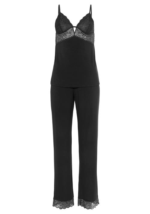 Se LASCANA Pyjamas  sort ved About You