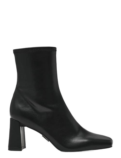 Hurst Steve Madden Black
