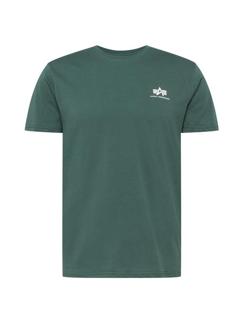 Se ALPHA INDUSTRIES Bluser & t-shirts  mørkegrøn / hvid hos About You