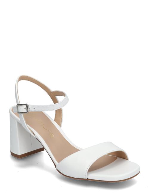 Moraty_25_Nto UNISA White