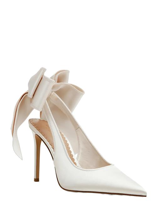Teacup Steve Madden Cream