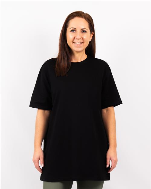 Naomi Everyday Black Long T-Shirt