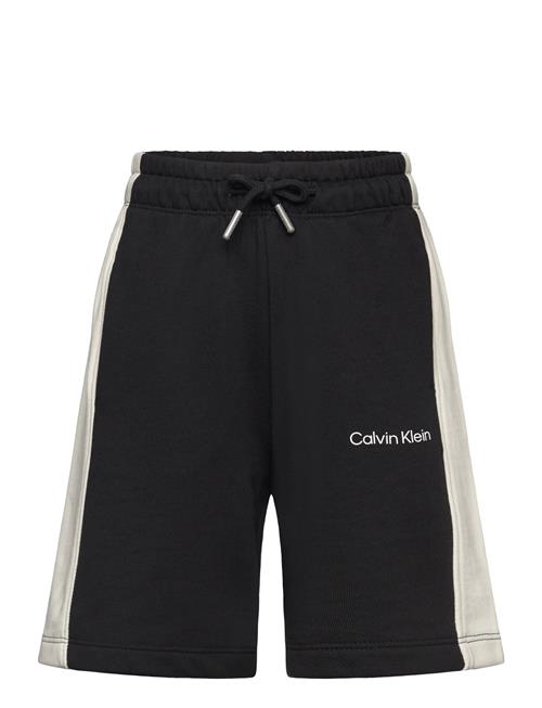 Calvin Klein | Color Block Relaxed Shorts | 152