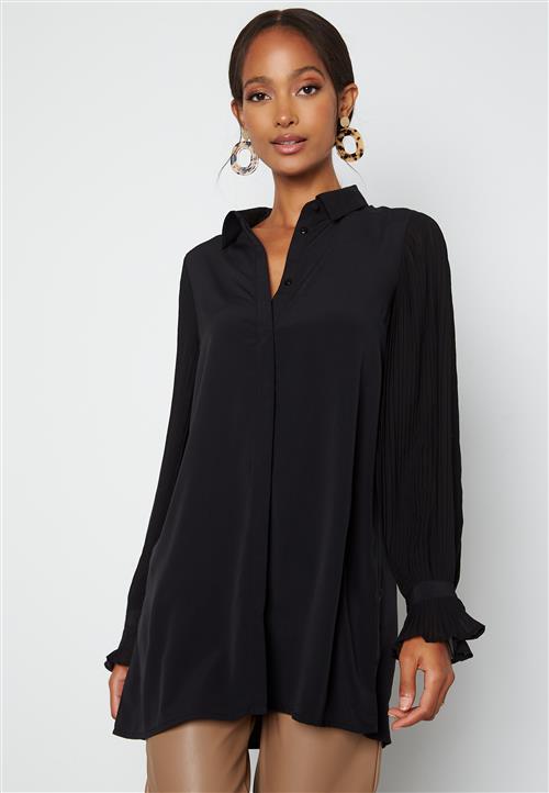 Happy Holly Juliana pleated sleeve tunic