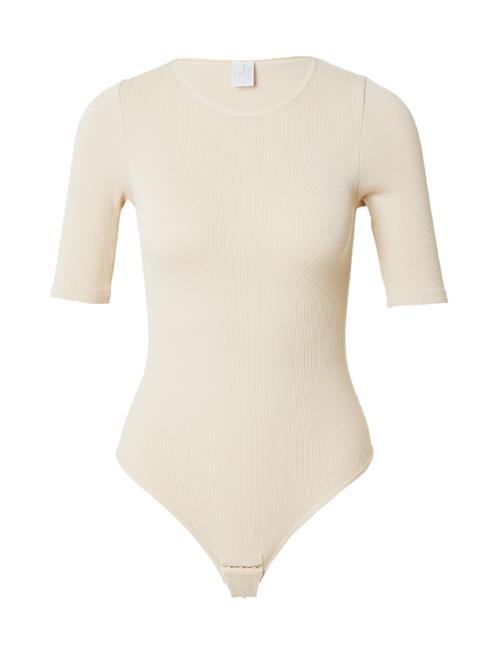 Se MAGIC Bodyfashion Shapingbody  sand hos About You