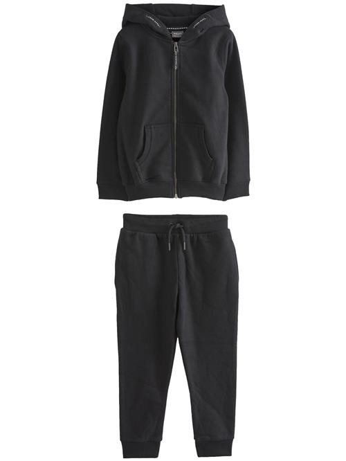 Se Next Sæt  sort hos About You