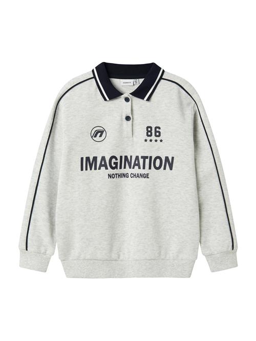 NAME IT Sweatshirt 'NKMKRIS'  lysegrå / sort