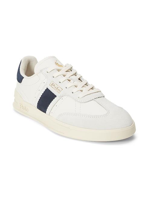 Se Polo Ralph Lauren Sneaker low 'HTR AERA'  marin / guld / offwhite ved About You